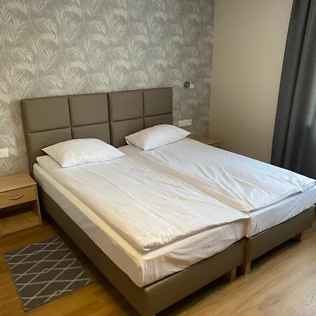 Nocleg ze śniadaniem Gracja *